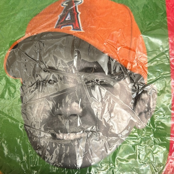 Ohtani pillow in original wrap - Picture 2 of 3